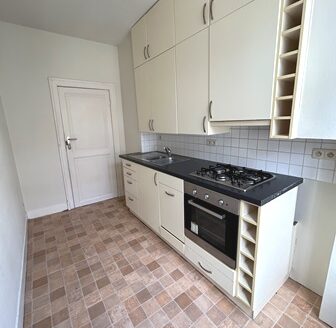 Petite copropriété/peu de charges- Appartement 1chs +/- 60m2