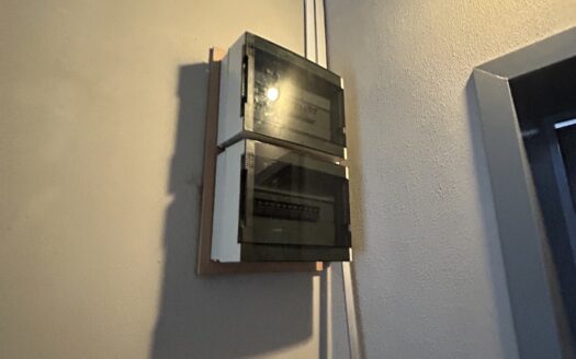 Petite copropriété, 2 appartements 1chs (peu de charges)