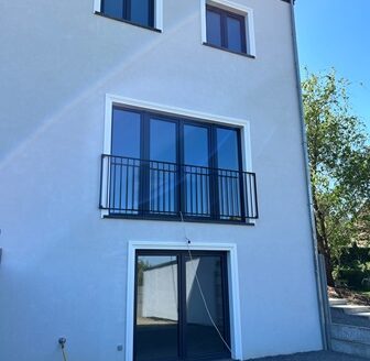 Maison neuve 2 façades 3 voir 4 chs avec grand jardin – Belles Finitions et disponible de suite
