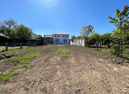 Maison neuve 3 voir 4chs, grand jardin – PEB A