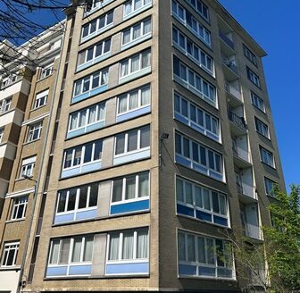Spacieux appartement 2chs avec petite terrasse & cave