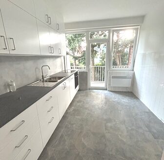 Très bel appartement rénové août 25-2chs,terrasse sud-poss.gar.