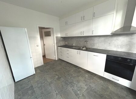 Très bel appartement rénové août 25-2chs,terrasse sud-poss.gar.