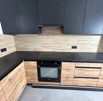 Maison neuve 2 façades 3 voir 4 chs avec grand jardin