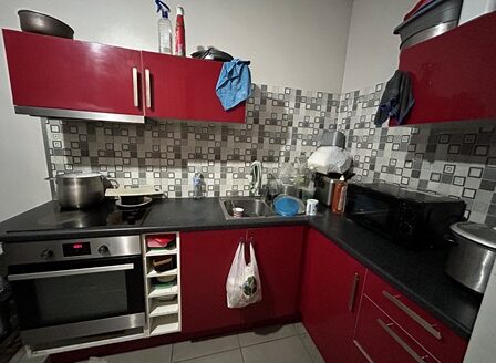 Type « maisonnette » arrière dans petite copropriété 1ch poss.2chs avec cour